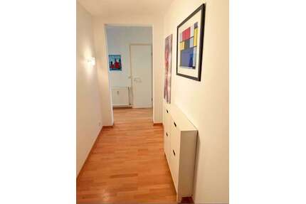 WG-Zimmer in Frankfurt am Main 899,00 € 20 m²