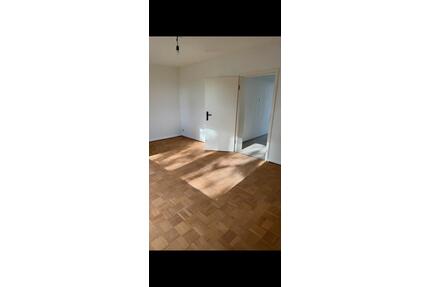 Kernsanierte 2 Zimmer Wohnung 68qm mit Terrasse - Lüdenscheid