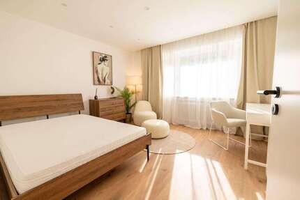 WG-Zimmer in München 590,00 € 92 m²