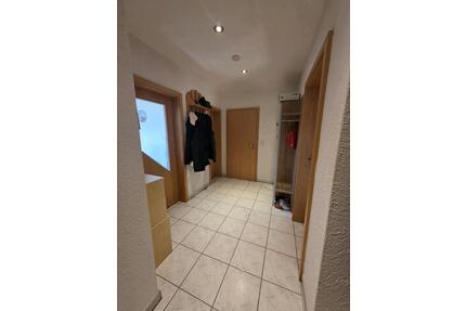 2 Zimmer Dachgeschosswohnung zu vermieten - Neutraubling