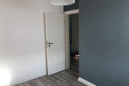 3-Zimmer Küche Bad mit Balkon zu vermieten - Wetter (Hessen)