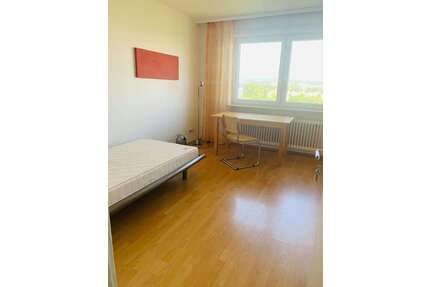 WG-Zimmer in Eschborn 700,00 € 15 m²