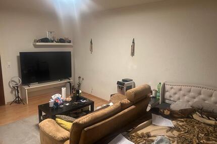 Zimmer zu Vermieten in 3 WG - 320,00&nbsp;EUR Kaltmiete, ca.&nbsp; 18,00&nbsp;m&sup2; in Karlsruhe (PLZ: 76137) Südstadt