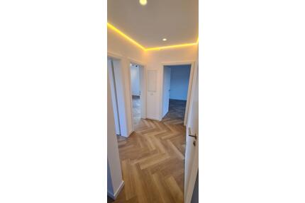 Erstbezug: 3 Zimmer Wohnung mit EBK und Balkon in Niedernhause - Niedernhausen