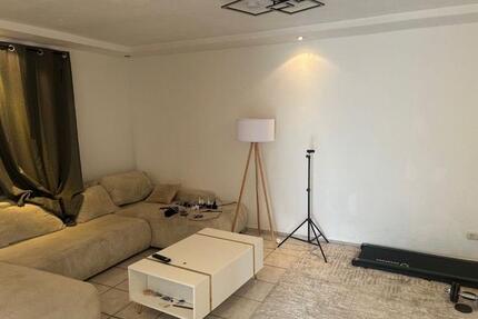 Gepflegte 2_Zimmer Wohnung - 900,00&nbsp;EUR Kaltmiete, ca.&nbsp; 65,00&nbsp;m&sup2; in Mönchengladbach (PLZ: 41061)