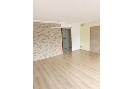 Gepflegte 3,5 Zimmer Wohnung Weinsberg ( klimatisiert )