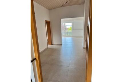Schöne & große 3,5 Zimmer Wohnung - Dornstetten