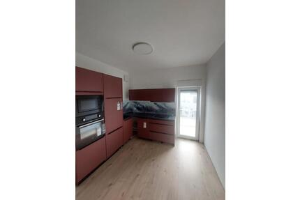 Zimmer WG seen Feld комната - 500,00&nbsp;EUR Kaltmiete, ca.&nbsp; 25,00&nbsp;m&sup2; in Sennfeld (PLZ: 97526)