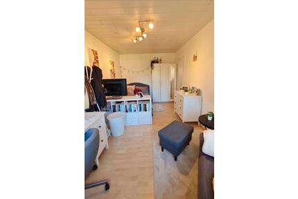 Helles WG Zimmer direkt am AR-Campus Siegen - Engelskirchen