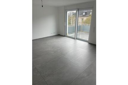 Wohnung 2,5 Zimmer Rollstuhl gerecht Fahrstuhl Neubau Fußbodenhe - Dortmund Hörde