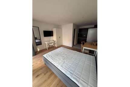 WG-Zimmer in Nürnberg 575,00 € 24.53 m²