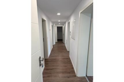 3-Zimmer Wohnung mit Terasse - 800,00&nbsp;EUR Kaltmiete, ca.&nbsp; 70,00&nbsp;m&sup2; in Wehingen (PLZ: 78564)