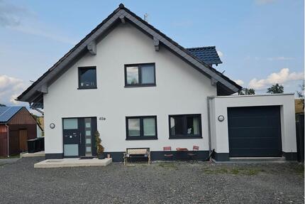 ländlich gelegene 3 Zimmer Untergeschoss-Wohnung - Much