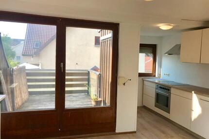 Ab sofort zu vermieten, 2,5 Zimmer Maisonette, Balkon und EBK - Villingen-Schwenningen