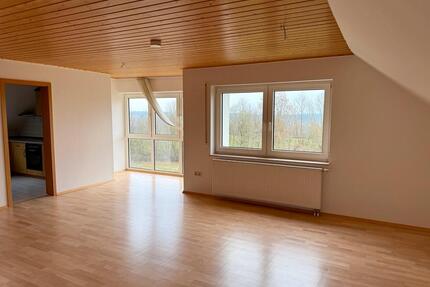 3-Zimmer Dachgeschosswohnung in Feuchtwangen zu vermieten