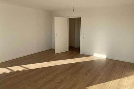 Wohnen auf Zeit in Linkenheim-Hochstetten 890,00 €