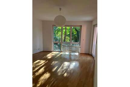 WG-Zimmer in Kleinmachnow 615,00 € 25 m²