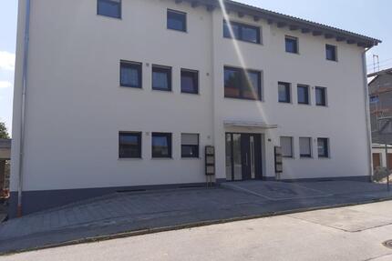 Schöne renovierte 3 Zimmer Wohnung mit Balkon in Hacklberg - Passau Maierhof