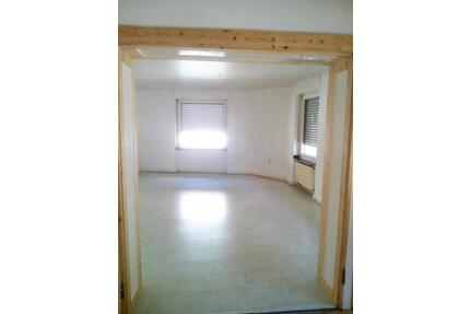 Wohnung 3 Zimmer in Dierdorf - 700,00&nbsp;EUR Kaltmiete, ca.&nbsp; 100,00&nbsp;m&sup2; in Raubach (PLZ: 56316)