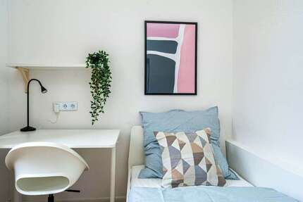 WG-Zimmer in Berlin 550,00 € 10.9 m²