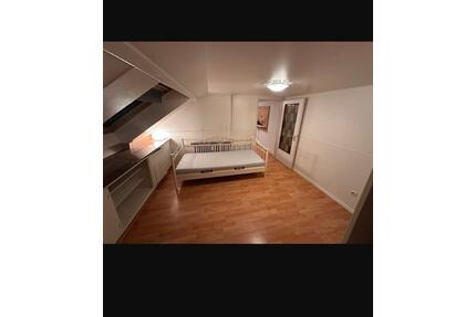 Untermiete 2-Zimmer Wohnung von Juni-September Bremen Hbf