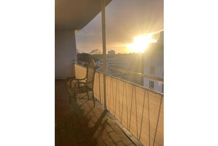 Helle WG in Köln Mülheim mit großem Balkon