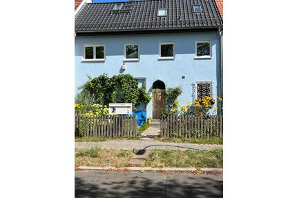 Nur an EINZELPERSON 2-Zimmer Dachgeschosswohnung in Berlin-Dahlem