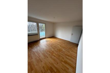 3 Zimmer Wohnung 83 qm renoviert - Lüdenscheid