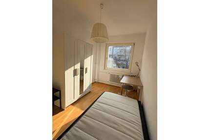WG-Zimmer in Berlin 560,00 € 10 m²