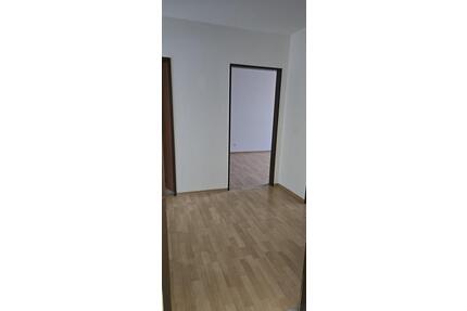 2-Zimmer Wohnung in zentraler Lage mit Balkon - Duisburg