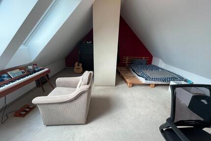 WG (only for April, May, June) - 580,00&nbsp;EUR Kaltmiete, ca.&nbsp; 14,00&nbsp;m&sup2; in München (PLZ: 81545) Giesing