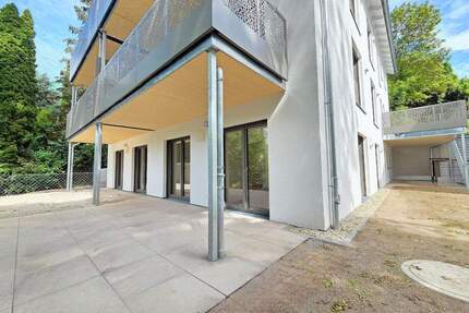 *Erstbezug!* exklusive 2 Zimmer Gartenwohnung am Hofberg! - Landshut