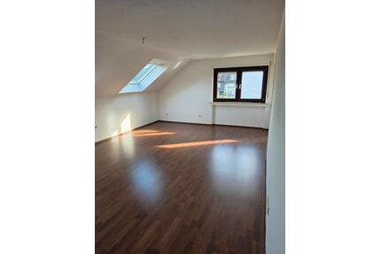 Helle 1-Zimmer Wohnung im Dachgeschoss | 46 m² | separate Küche - Dortmund Bövinghausen