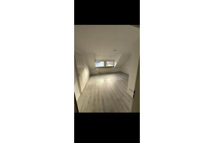2 Zimmer Wohnung in Bad Cannstatt - Stuttgart