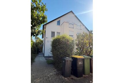 2 Zimmer Wohnung mit Balkon + TG Platz + Keller - Korntal-Münchingen
