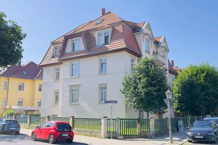 frei ab 01.08.2026: 75 m² im Dachgeschoss, schicke 3-Zimmer mit Einbauküche - Dresden Pieschen