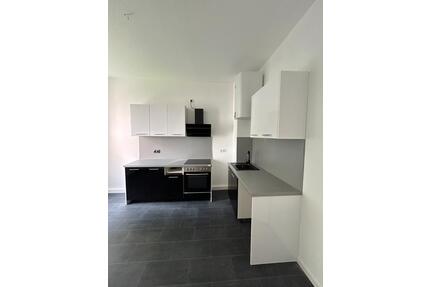 Hier bleibt kein Wunsch mehr offen! - 2 Zimmer mit EBK, Zentral, perfekt angebunden - Chemnitz Bernsdorf