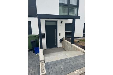 Neubau 2 Zimmer Erdgeschosswohnung mit Garten & Stellplatz - Sinsheim