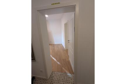 Kernsanierte 1-Zimmer Wohnung in zentraler Lage - Neustadt an der Waldnaab