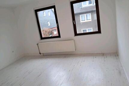 2 Zimmer Wohnung zu vermieten. - 390,00&nbsp;EUR Kaltmiete, ca.&nbsp; 50,00&nbsp;m&sup2; in Oberhausen (PLZ: 46147) Schmachtendorf