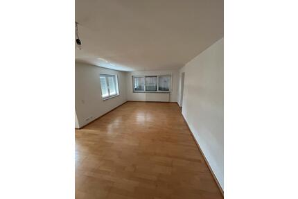 2 Zimmer Wohnung in Beilstein - 650,00&nbsp;EUR Kaltmiete, ca.&nbsp; 60,00&nbsp;m&sup2; in Heilbronn (PLZ: 74074) Kernstadt