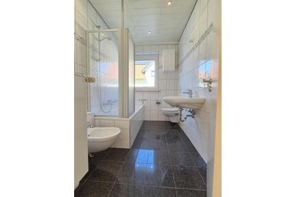 3-Zimmer Wohnung mit Balkon und Einbauküche - Ergolding