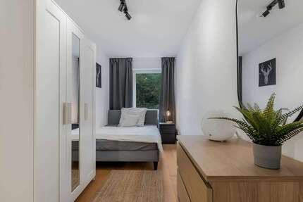 WG-Zimmer in München 890,00 € 12 m²
