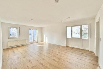 Erstbezug nach Renovierung: 2-Zimmer-Wohnung mit tollem Blick - Dresden Cossebaude