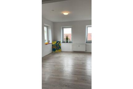 ***1 Zimmer sonnig hell mit eigenem Bad und kleiner Küchenzeile - Altenstadt