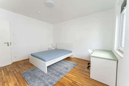 WG-Zimmer in Berlin 780,00 € 14.73 m²