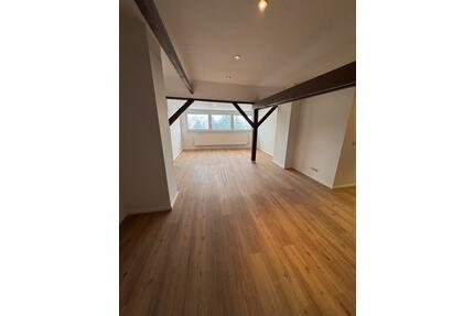 Frisch Sanierte 3 Zimmer Wohnung inkl. neuer EBK. - Brandenburg an der Havel