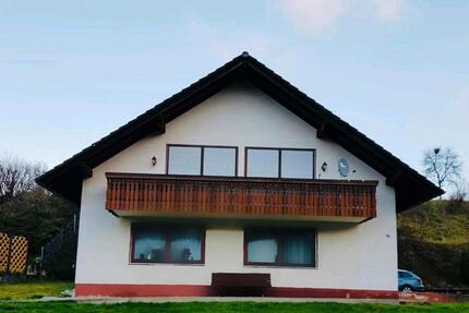 3-Zimmer Wohnung mit Küche und Balkon - Eiterfeld