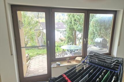 2,5 Zimmer Wohnung mit Terrasse, Einbauküche und Stellplatz - Inzlingen