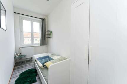 WG-Zimmer in Berlin 530,00 € 6 m²